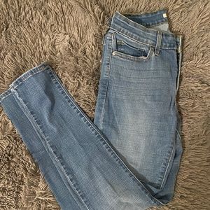 Medium Wash Levi Skinny Jeans